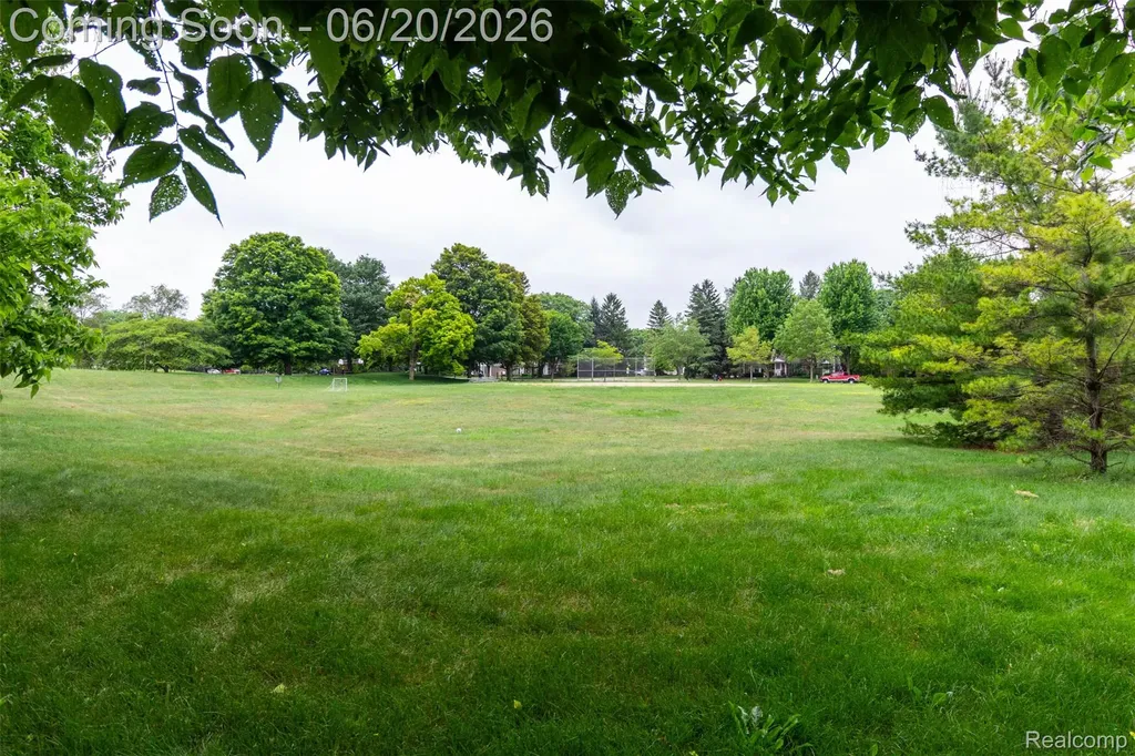 1454 Pine Valley Boulevard Ann Arbor City MI 48104