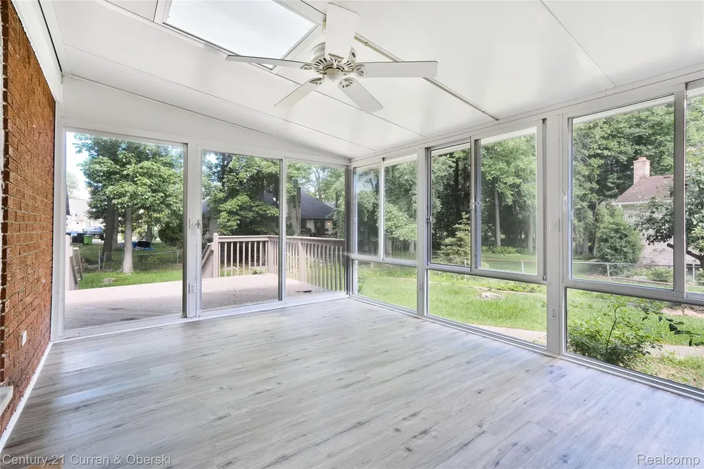 5994 Glen Eagles Drive West Bloomfield Charter Township MI 48323