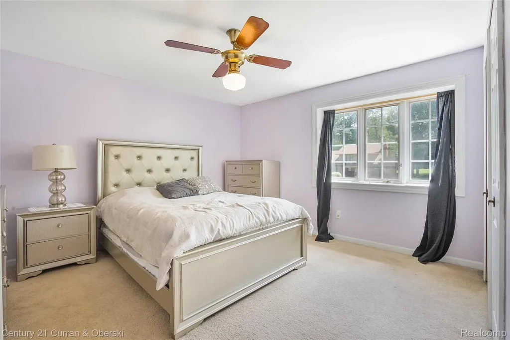 5994 Glen Eagles Drive West Bloomfield Charter Township MI 48323