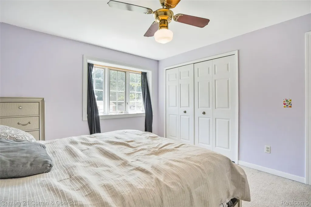 5994 Glen Eagles Drive West Bloomfield Charter Township MI 48323