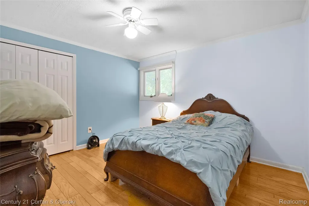 5994 Glen Eagles Drive West Bloomfield Charter Township MI 48323
