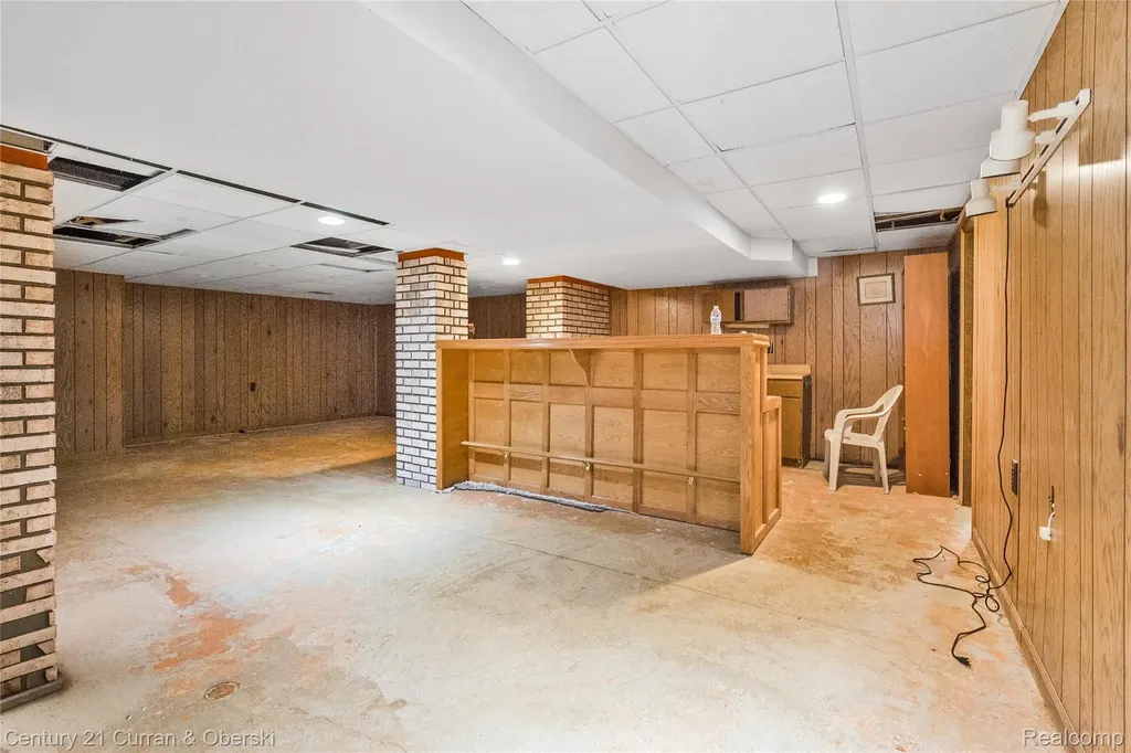 5994 Glen Eagles Drive West Bloomfield Charter Township MI 48323