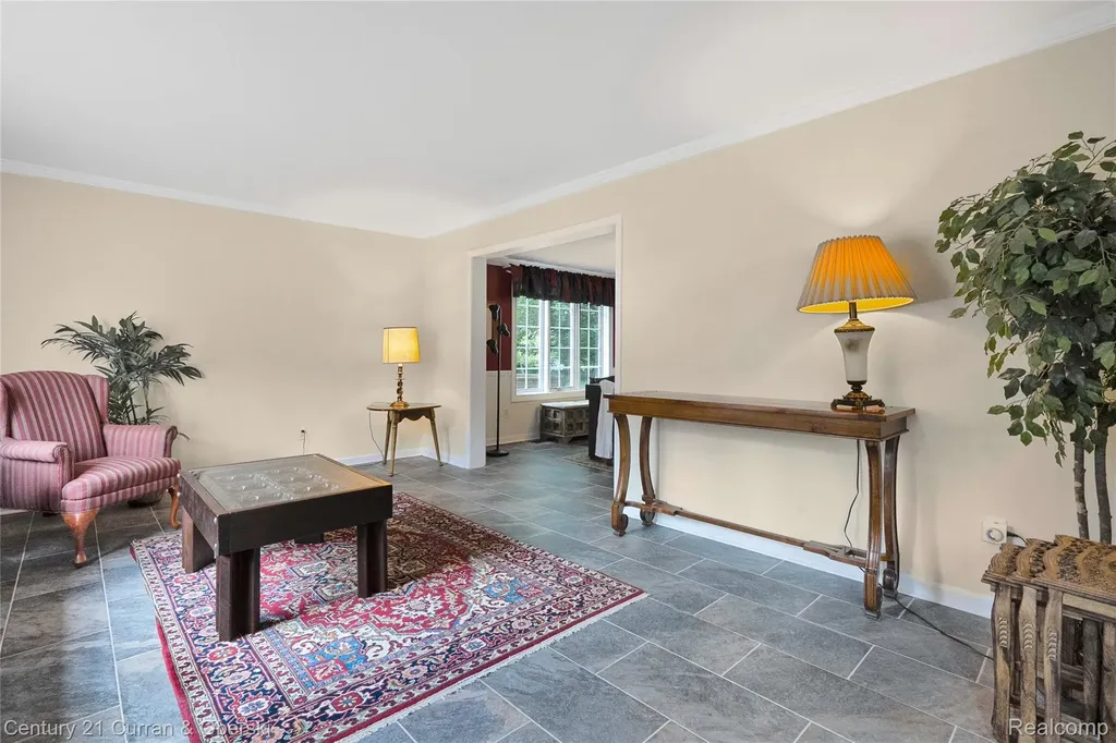 5994 Glen Eagles Drive West Bloomfield Charter Township MI 48323