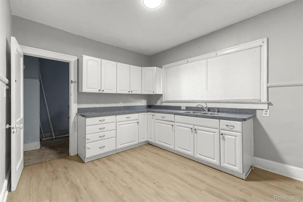 2015 Gladstone Street Detroit City MI 48206