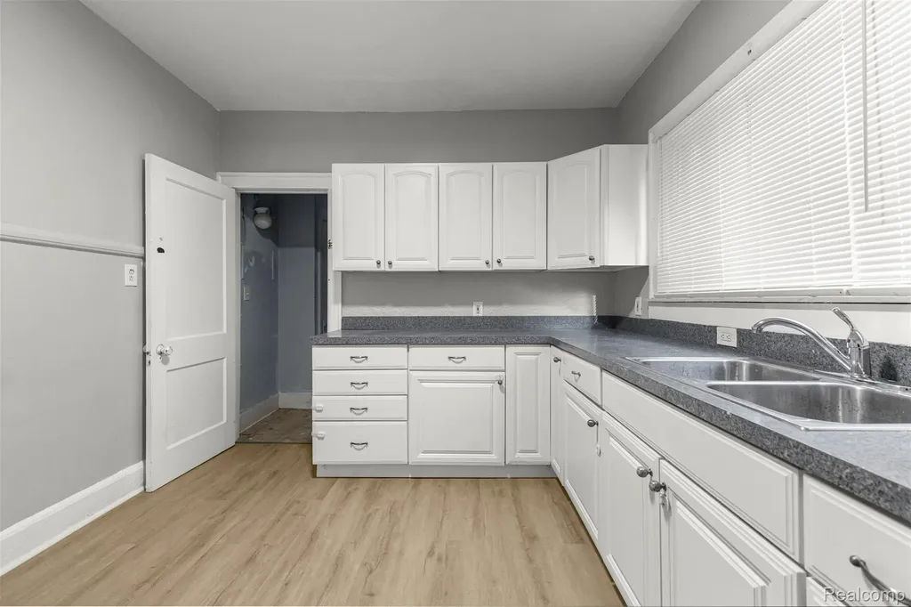 2015 Gladstone Street Detroit City MI 48206