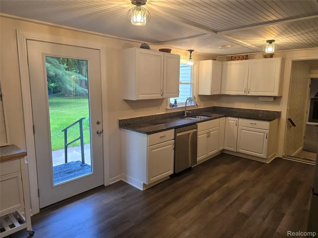 1559 Sturdevant Road Kimball Township MI 48074