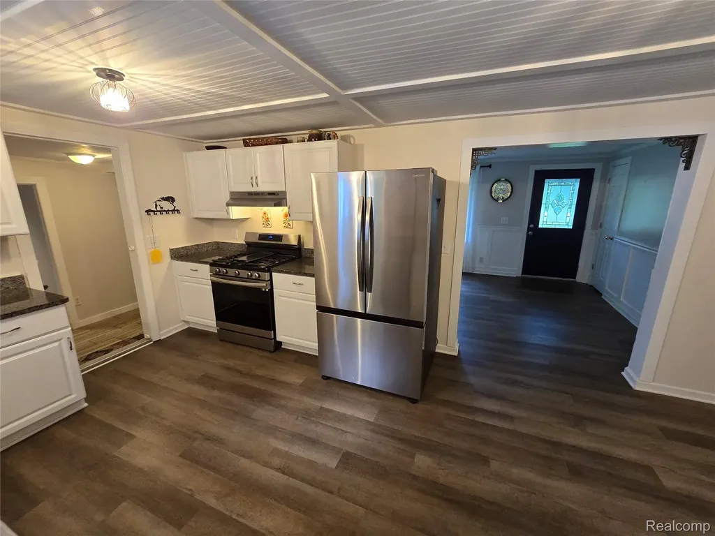 1559 Sturdevant Road Kimball Township MI 48074