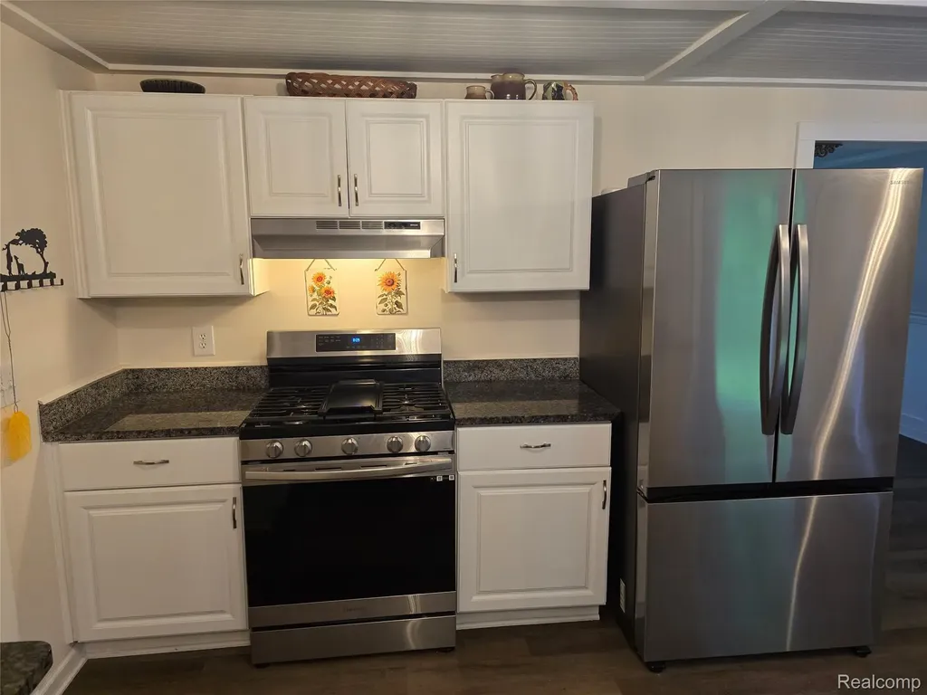 1559 Sturdevant Road Kimball Township MI 48074