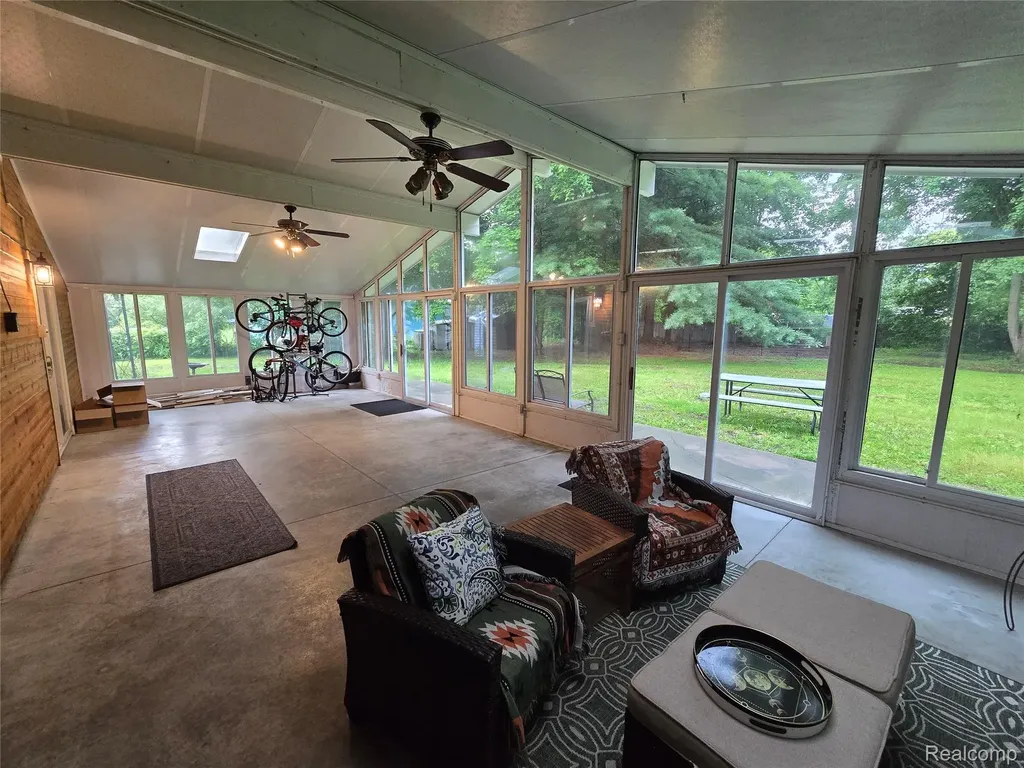 1559 Sturdevant Road Kimball Township MI 48074