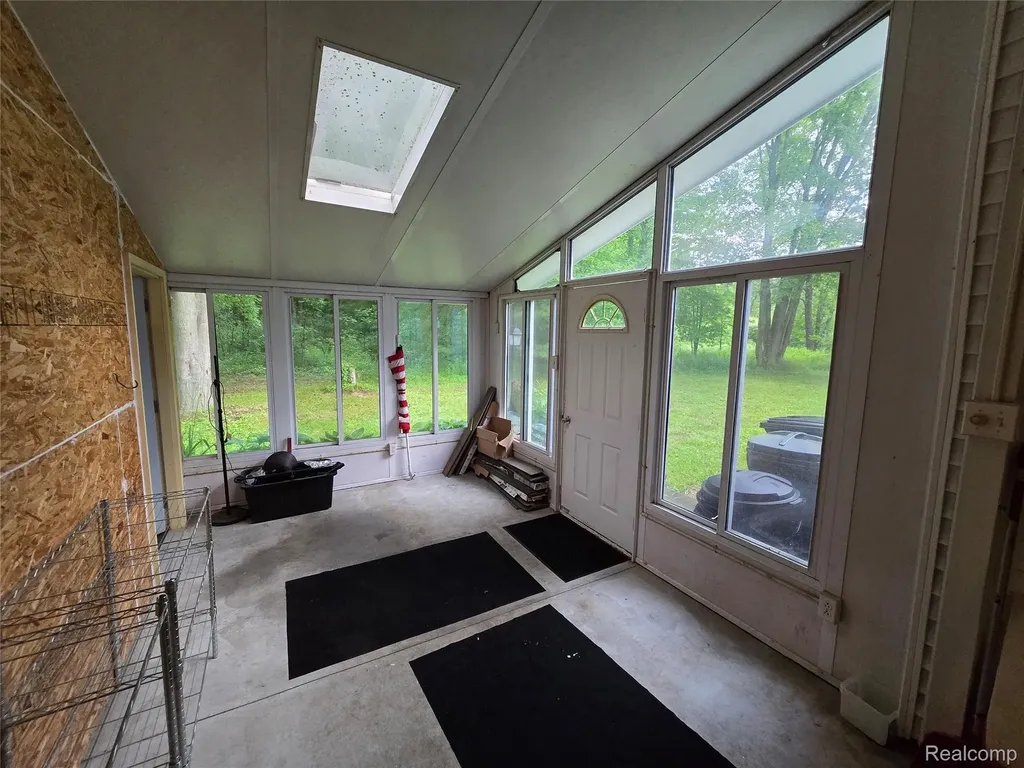 1559 Sturdevant Road Kimball Township MI 48074