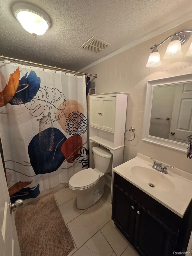 1559 Sturdevant Road Kimball Township MI 48074