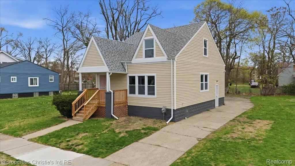 16596 Santa Rosa Drive Detroit City MI 48221