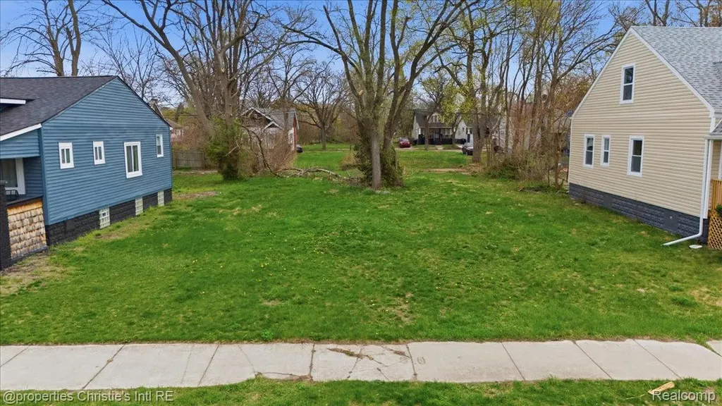 16596 Santa Rosa Drive Detroit City MI 48221