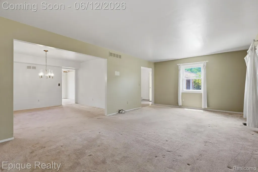 4856 Danbury Drive Troy City MI 48085