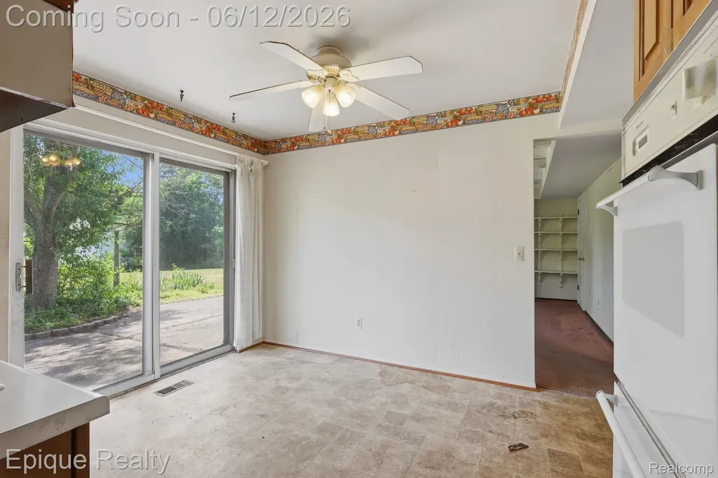 4856 Danbury Drive Troy City MI 48085
