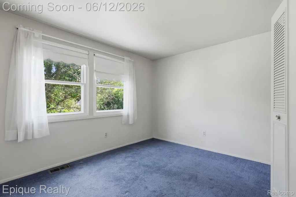 4856 Danbury Drive Troy City MI 48085