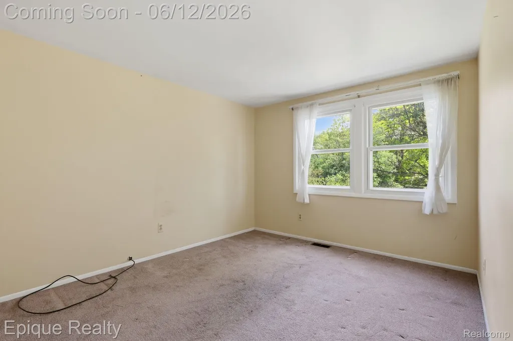 4856 Danbury Drive Troy City MI 48085