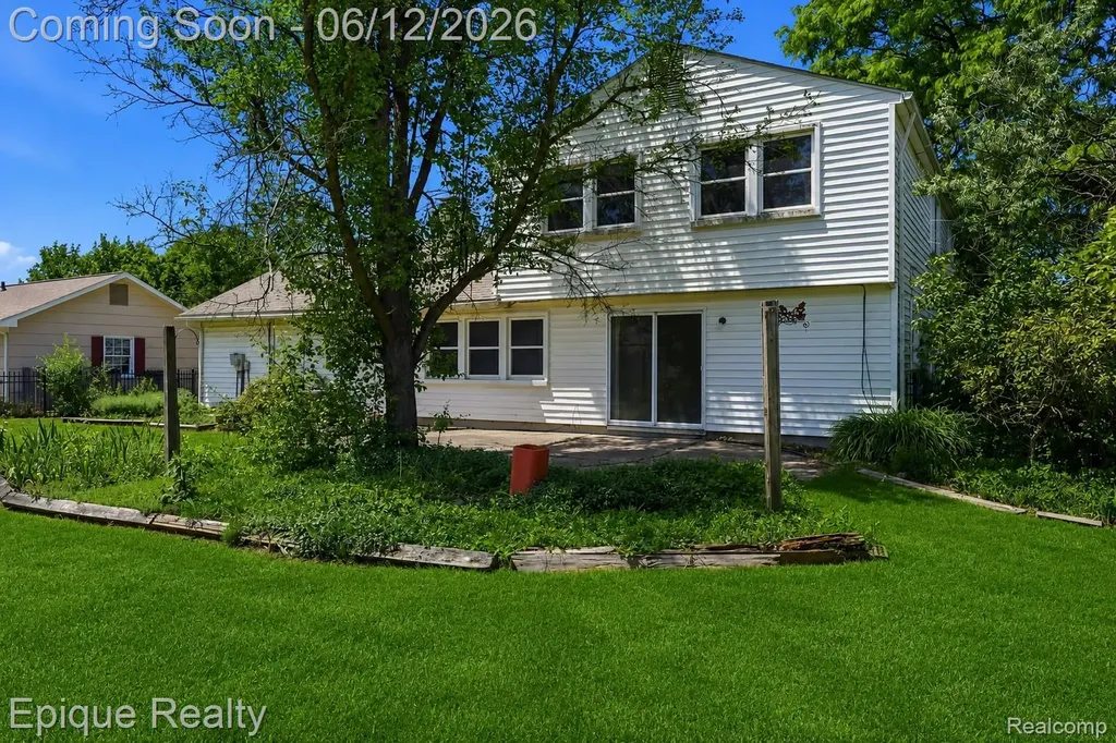 4856 Danbury Drive Troy City MI 48085
