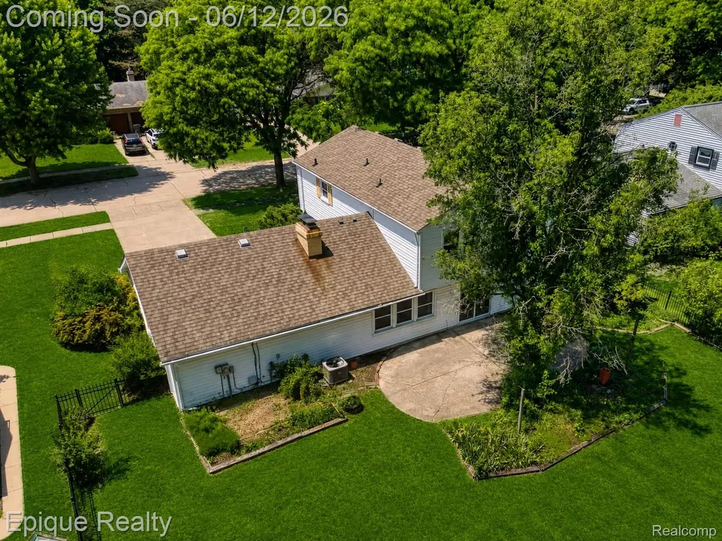 4856 Danbury Drive Troy City MI 48085