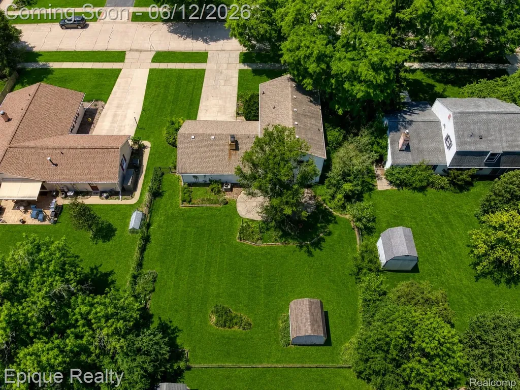 4856 Danbury Drive Troy City MI 48085