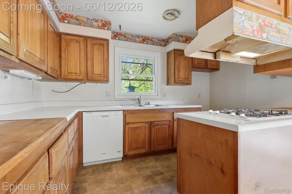 4856 Danbury Drive Troy City MI 48085
