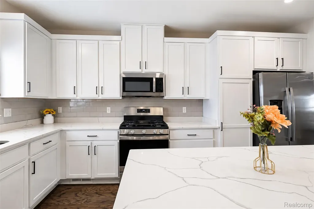 41626 Orianna Lane Novi City MI 48375
