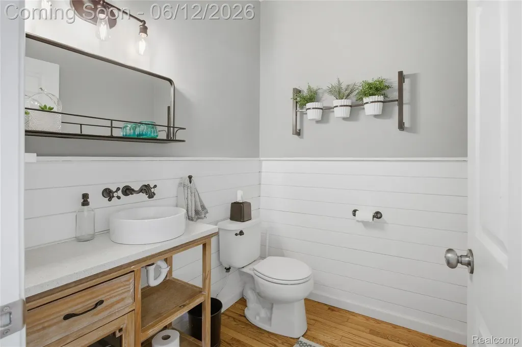 2982 Waldon Park Drive Orion Charter Township MI 48359
