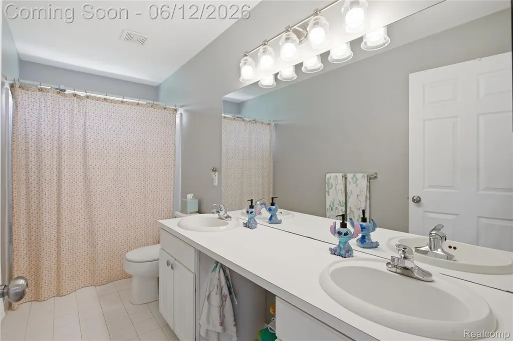 2982 Waldon Park Drive Orion Charter Township MI 48359