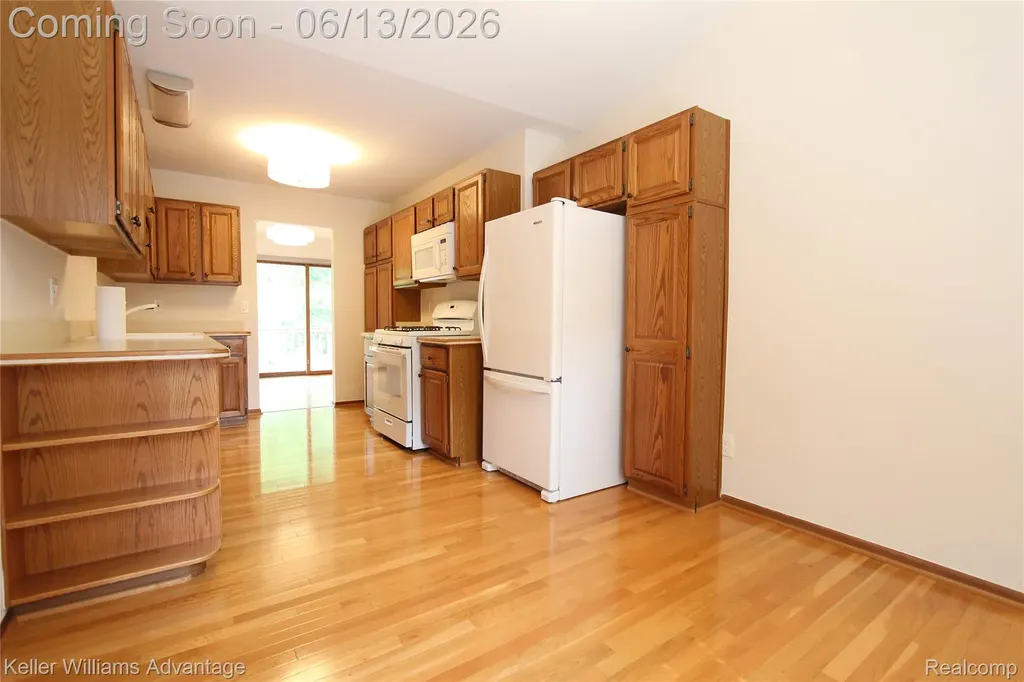 21850 River Ridge Trail Farmington Hills City MI 48335