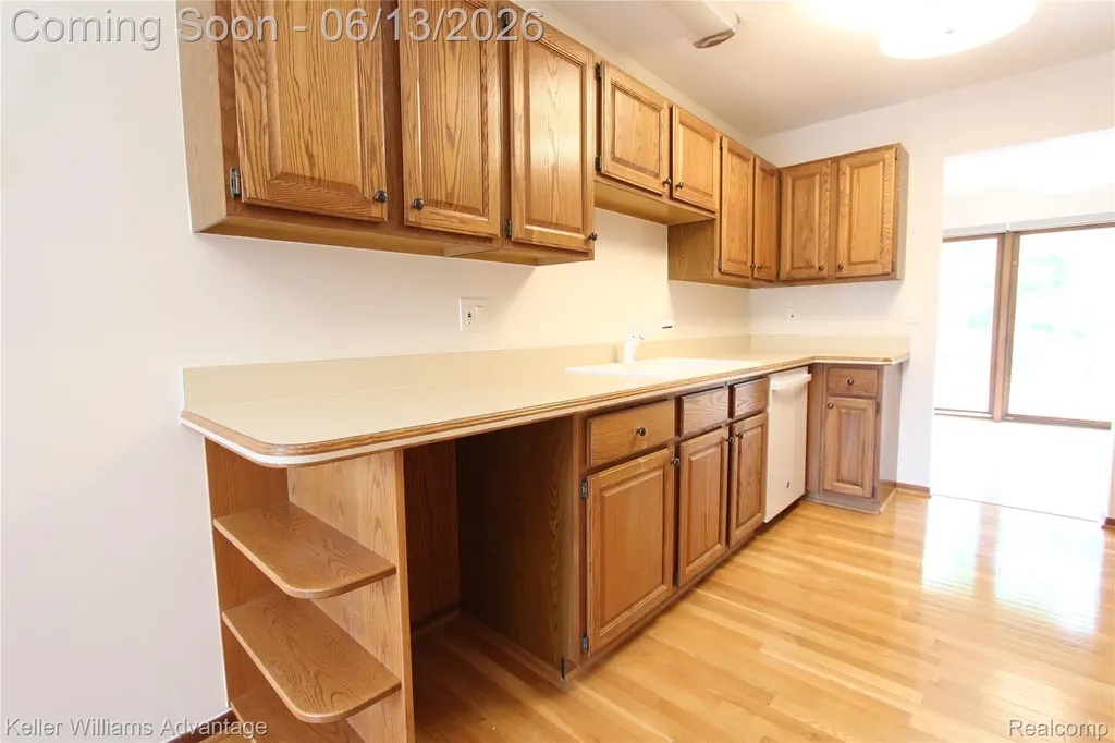 21850 River Ridge Trail Farmington Hills City MI 48335