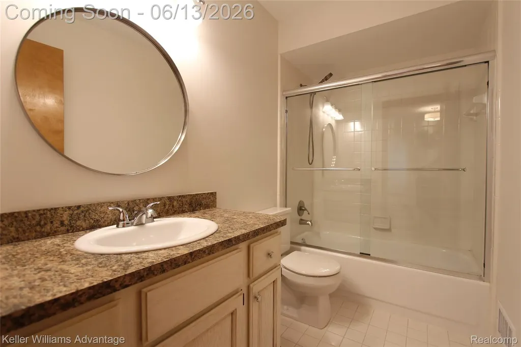 21850 River Ridge Trail Farmington Hills City MI 48335