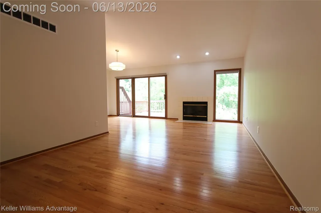 21850 River Ridge Trail Farmington Hills City MI 48335