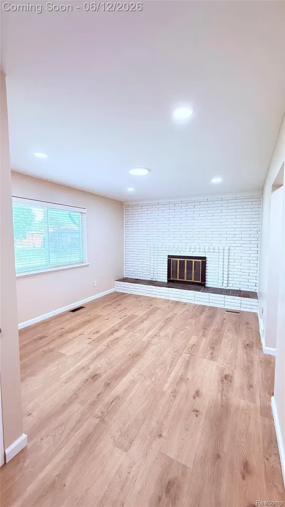 13051 Iowa Drive Warren City MI 48088