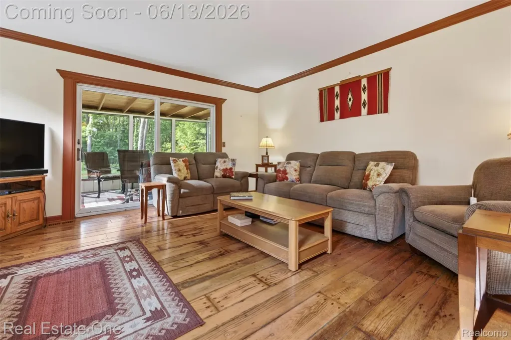 5466 Grange Hall Road Groveland Township MI 48442