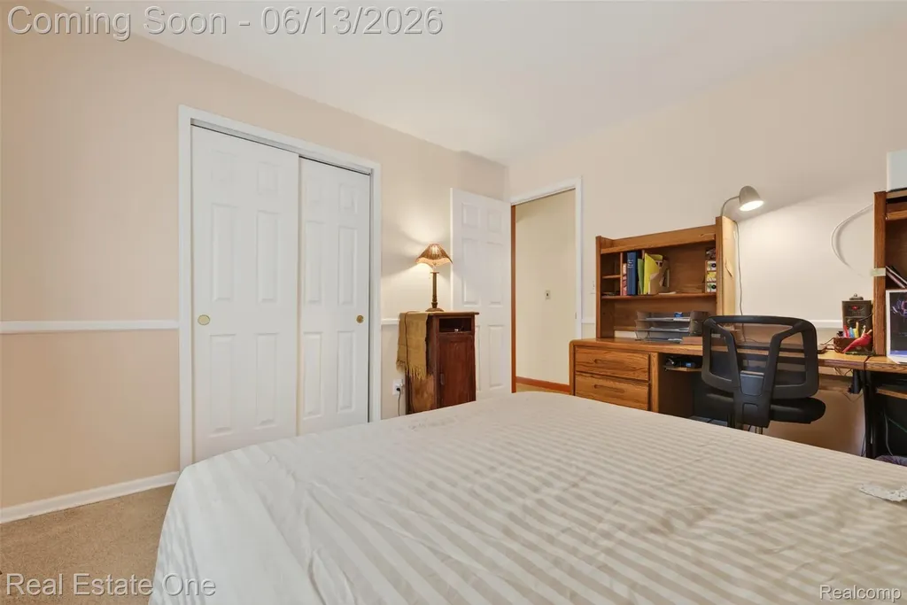 5466 Grange Hall Road Groveland Township MI 48442