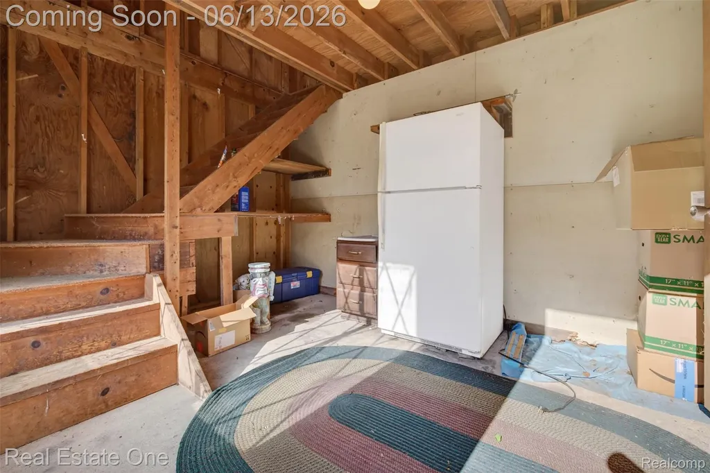 5466 Grange Hall Road Groveland Township MI 48442