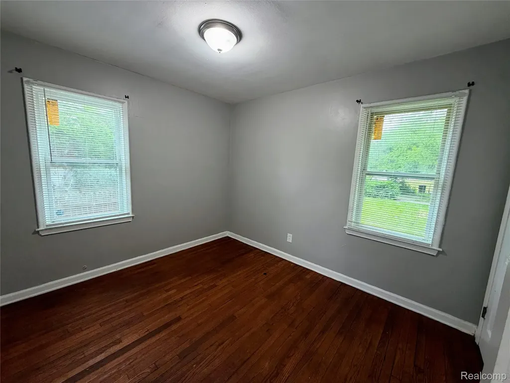 14903 Woodmont Avenue Detroit City MI 48227