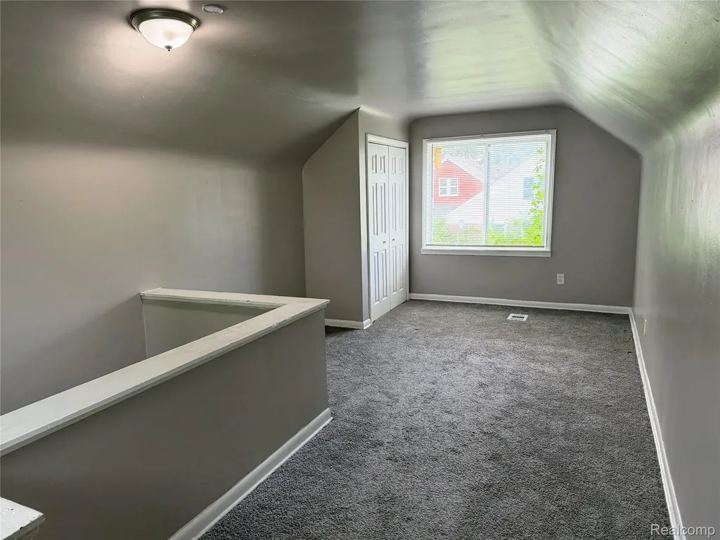 14903 Woodmont Avenue Detroit City MI 48227
