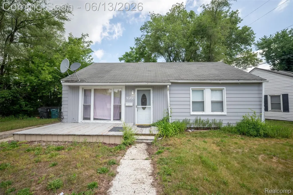 10760 Troy Street Oak Park City MI 48237