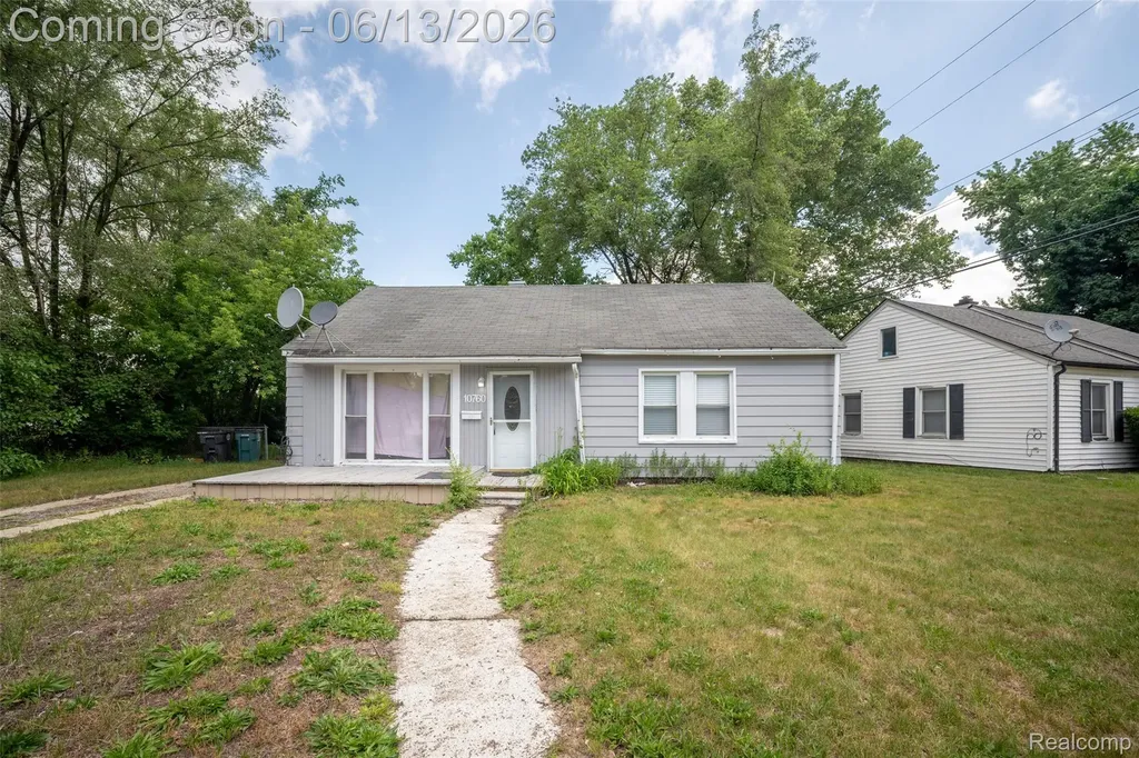 10760 Troy Street Oak Park City MI 48237