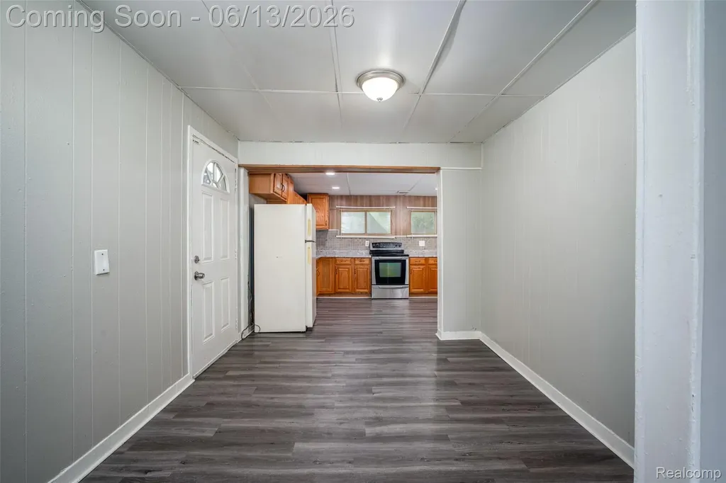 10760 Troy Street Oak Park City MI 48237