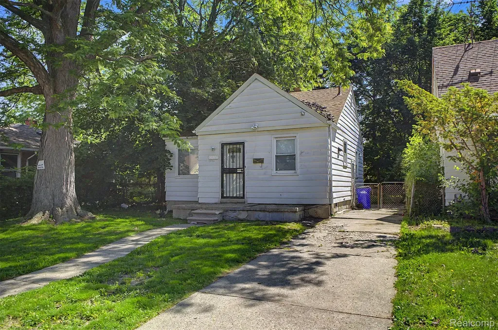 6438 Archdale Street Detroit City MI 48228