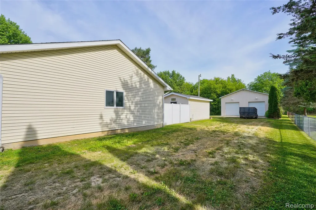 1055 E Hollywood Boulevard Thetford Township MI 48420