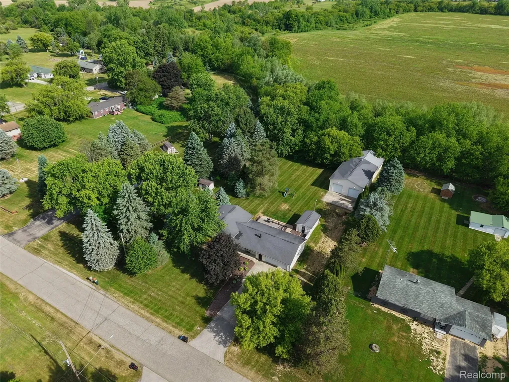 1055 E Hollywood Boulevard Thetford Township MI 48420