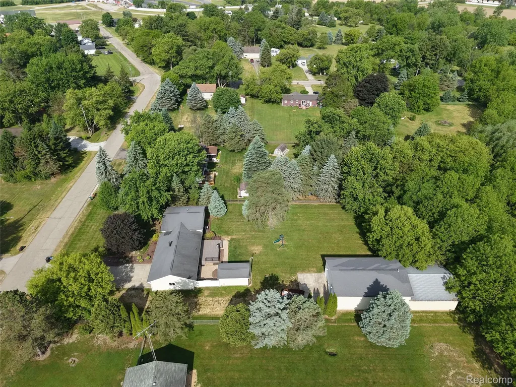 1055 E Hollywood Boulevard Thetford Township MI 48420