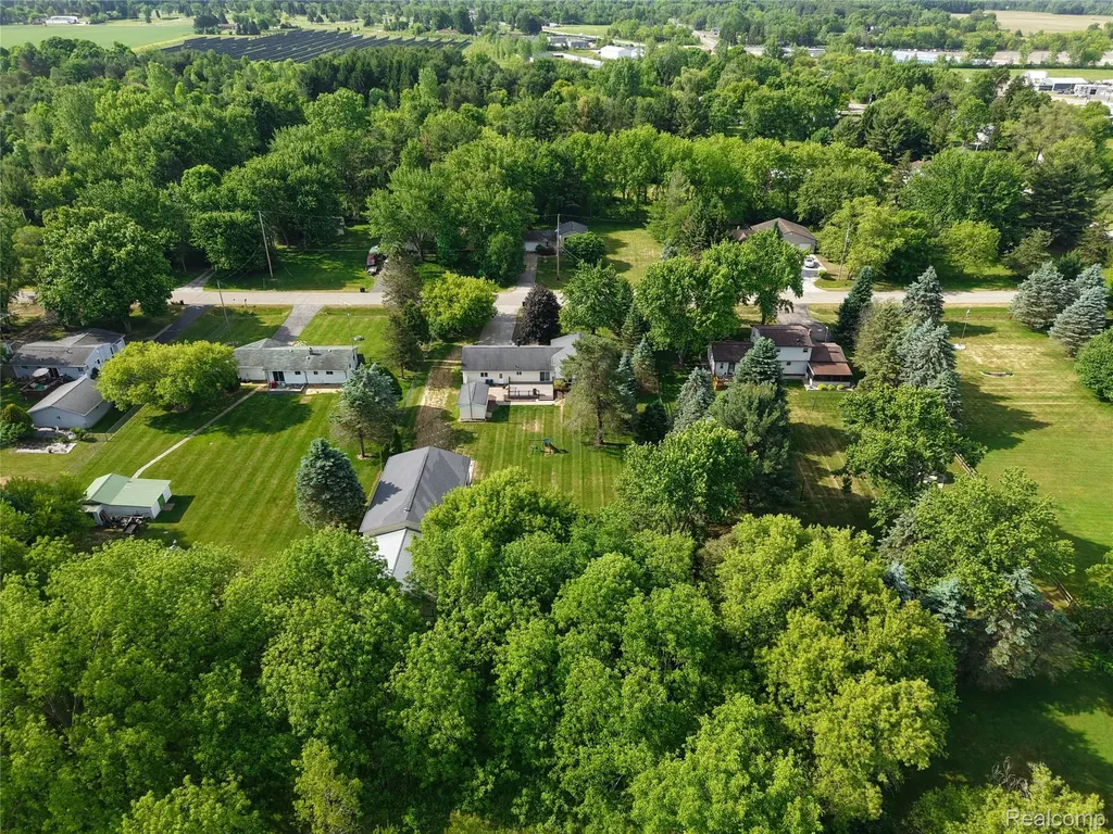 1055 E Hollywood Boulevard Thetford Township MI 48420