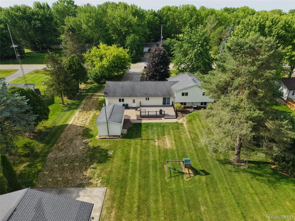 1055 E Hollywood Boulevard Thetford Township MI 48420