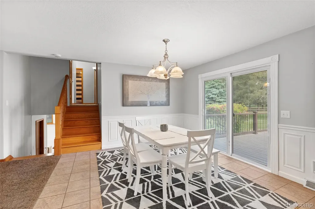1055 E Hollywood Boulevard Thetford Township MI 48420