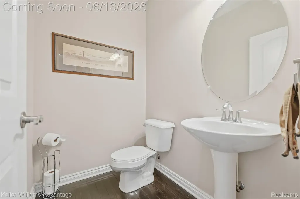 23740 Stoneleigh Drive Lyon Charter Township MI 48178
