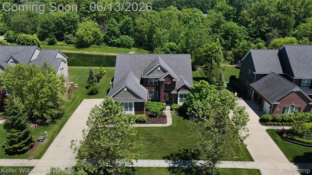 23740 Stoneleigh Drive Lyon Charter Township MI 48178
